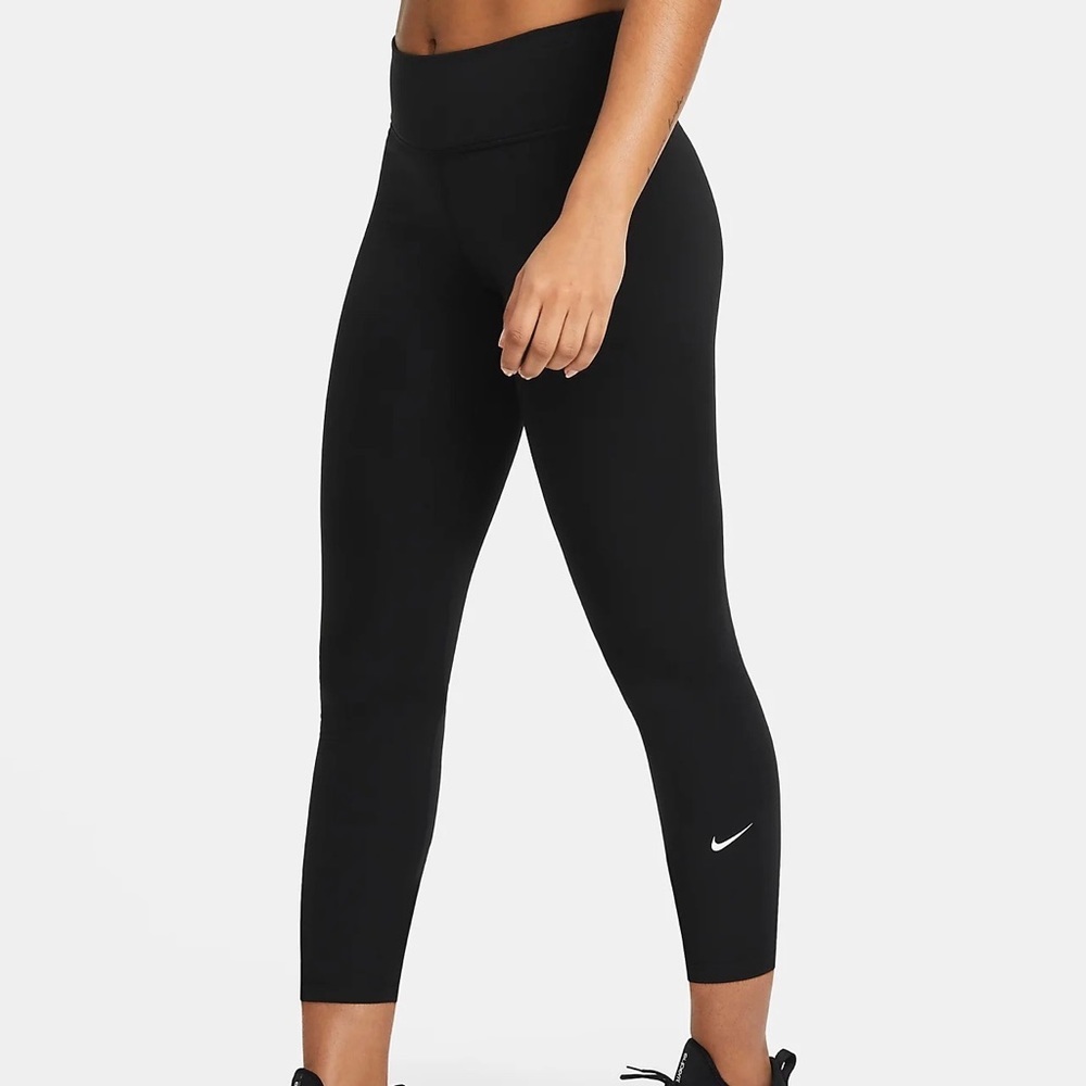 111. NWT Nike One Mid-Rise Crop Leggings - Picture 1 of 7